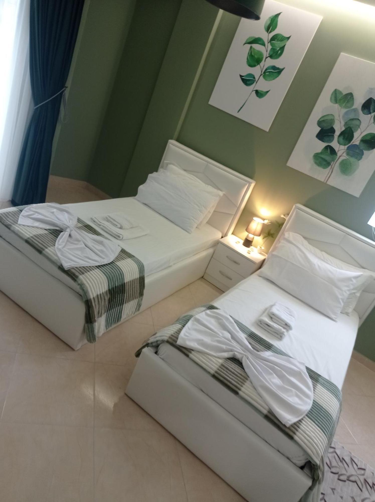 Ajilin Hotel Rooms Korce Exterior photo