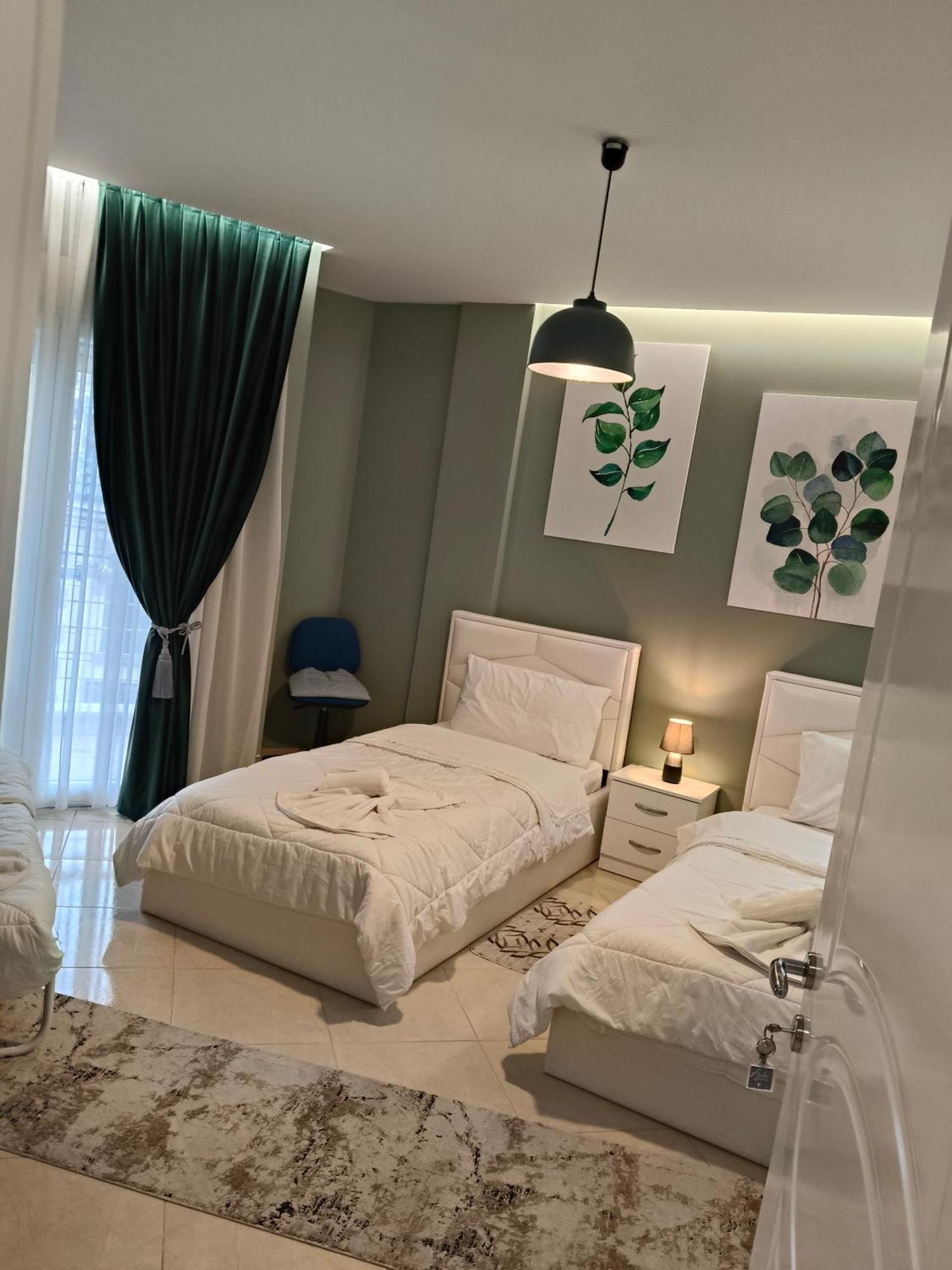 Ajilin Hotel Rooms Korce Exterior photo
