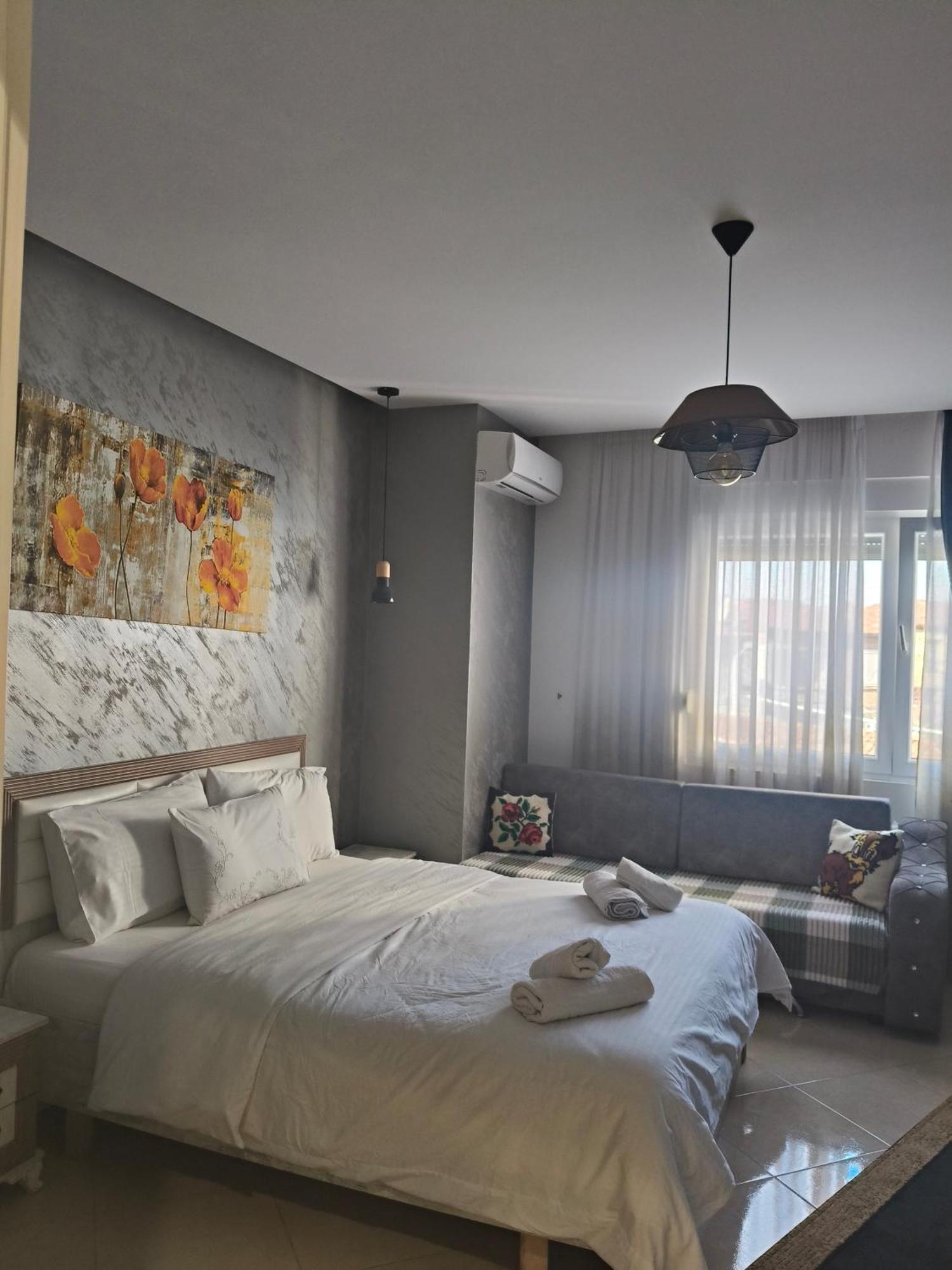 Ajilin Hotel Rooms Korce Room photo